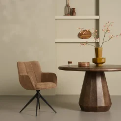 Eetkamerstoelen< Draaibare Eetkamerstoel Bente Hazelnootbruin