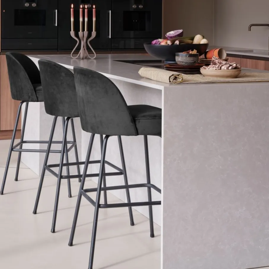 Barkrukken|Barkrukken<WOOOD Barkruk Vogue Zwart - 80 cm