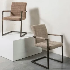 Eetkamerstoelen<WOOOD Eetkamerstoel Bas Bruin